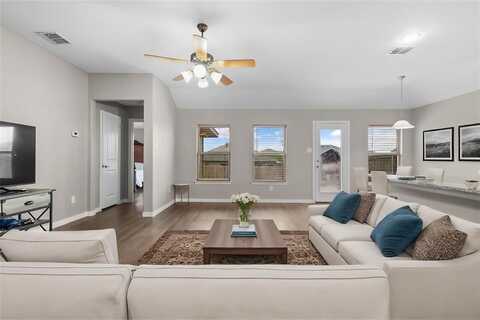 1305 Lucchese Lane, Dallas, TX 75253