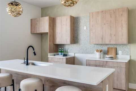 2015 N Prairie Avenue, Dallas, TX 75204