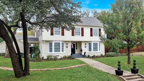 1102 Howell Street, McKinney, TX 75069