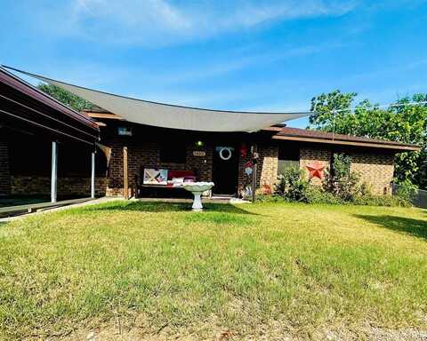 1402 Allen Rd, Goldthwaite, TX 76844