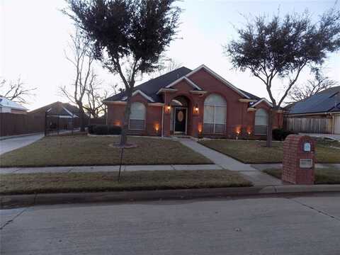 8113 Pecan Ridge Drive, North Richland Hills, TX 76182