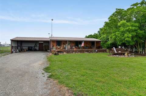 202 Darwin Road, Whitewright, TX 75491