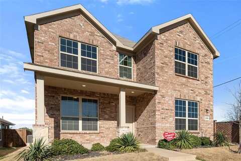 2800 Brittlebush Drive, Fort Worth, TX 76108