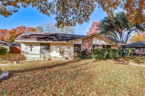 809 Ray Andra Drive, DeSoto, TX 75115