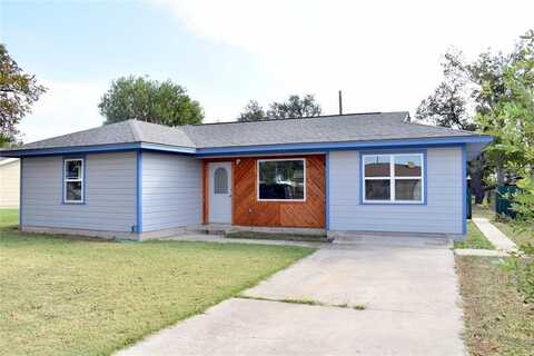 1203 Gantt Street, Bangs, TX 76823