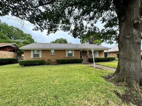 8338 Bocowood Drive, Dallas, TX 75228