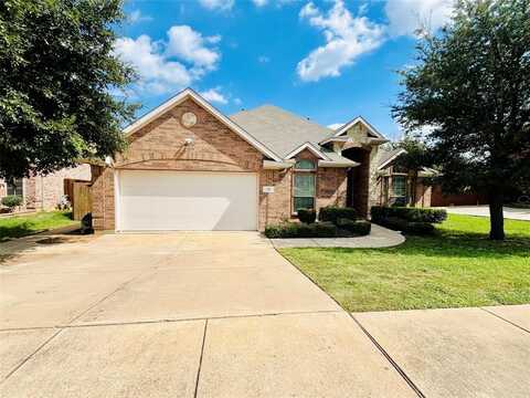 11 Beechcreek Drive, Edgecliff Village, TX 76134