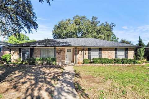 304 Circleview Drive S, Hurst, TX 76054