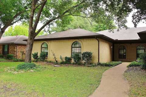 139 Shadybrook Drive, DeSoto, TX 75115