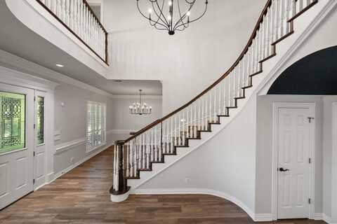5848 Forest River Drive, Fort Worth, TX 76112