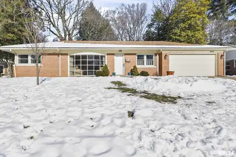 2019 GREENBRIAR Road, Springfield, IL 62704