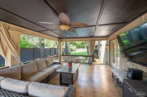 457 Boone Ln, Fairhope, AL 36532