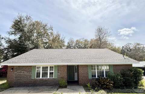 3737 Cornerbrook Dr, Pace, FL 32571