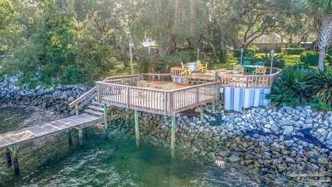 5120 Cedar St, Gulf Breeze, FL 32563