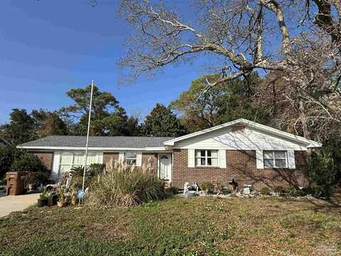 3364 Circle Dr, Gulf Breeze, FL 32563