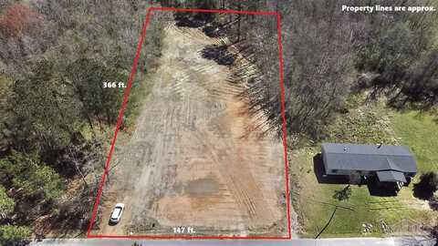 1381 Freemanville Dr, Atmore, AL 36502