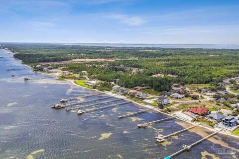1551 Winding Shore Dr, Gulf Breeze, FL 32563
