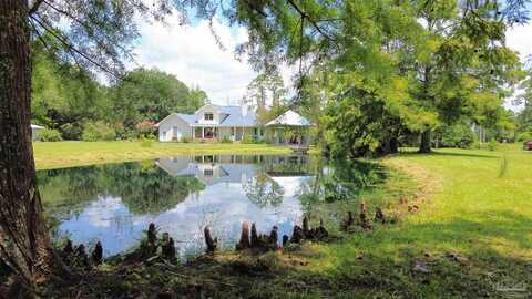 3375 Robinson Point Rd, Milton, FL 32583