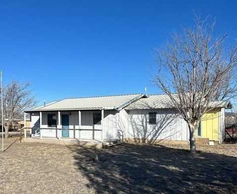 424 S Granado Dr, Fort Davis, TX 79734