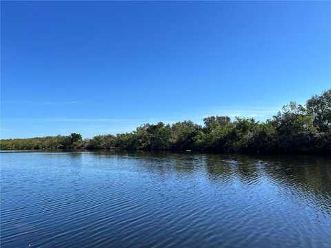556 MOUNT OAK AVENUE NE, Saint Petersburg, FL 33702
