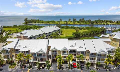 424 BAHIA BEACH BOULEVARD, RUSKIN, FL 33570