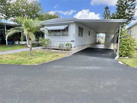 7134 MOUNT ESSEX DRIVE NE, Saint Petersburg, FL 33702