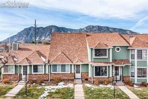 882 London Green Way, Colorado Springs, CO 80906