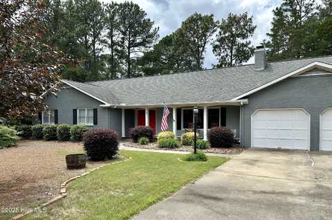 6 Briarwood Place, Pinehurst, NC 28374