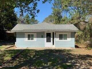 870 S Gaines Street, Southern Pines, NC 28387