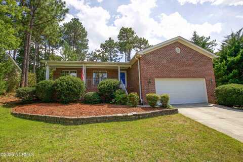 2165 Longleaf Drive SW, Pinehurst, NC 28374