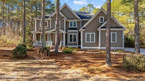 10 Aurora Drive, Whispering Pines, NC 28327