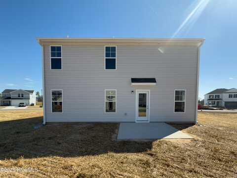 2118 Purebred Circle, Hope Mills, NC 28348