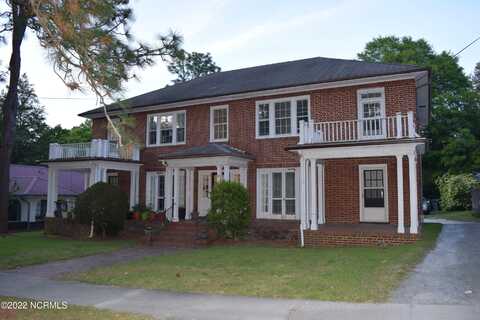 245 E New Hampshire Avenue, Southern Pines, NC 28387