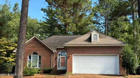 6 Chestnut Lane, Pinehurst, NC 28374