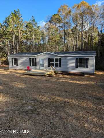 2399 Murdocksville Road, West End, NC 27376