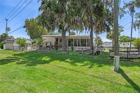 10267 W Hadley Court, Homosassa, FL 34448