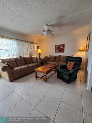 4034 Harwood D, Deerfield Beach, FL 33442