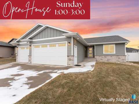 120 E Chapelwood Dr, Brandon, SD 57005