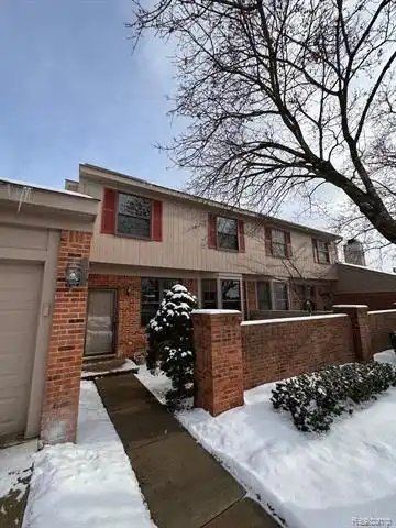 7361 BIRKSHIRE, West Bloomfield, MI 48322