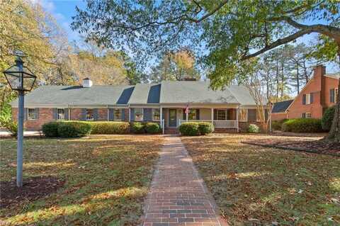 17 CLUB Terrace, Newport News, VA 23606