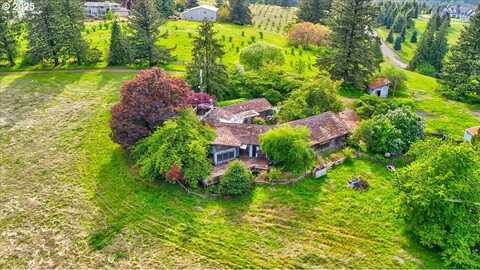 17815 NE Courtney RD, Newberg, OR 97132
