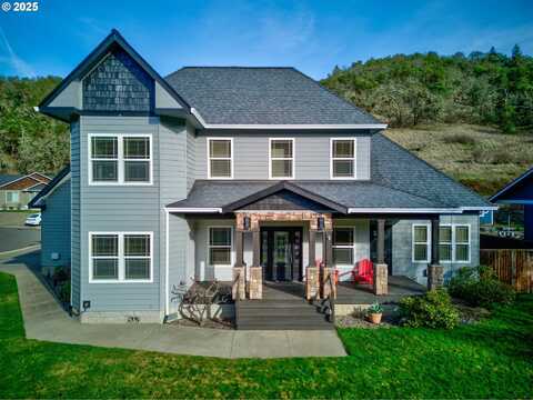 459 OAK VALLEY LOOP, Winchester, OR 97495