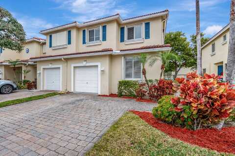 3021 N Evergreen Circle, Boynton Beach, FL 33426