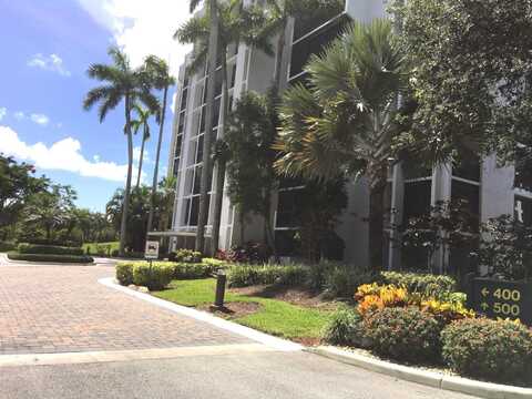 7738 Lakeside Boulevard, Boca Raton, FL 33434