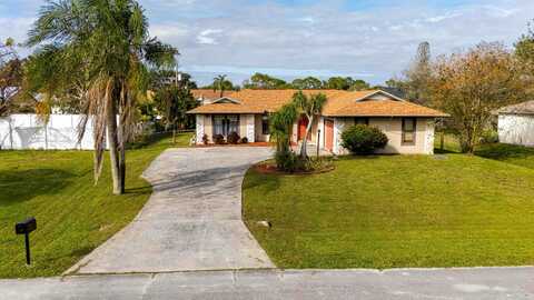 397 SE Strait Avenue, Port Saint Lucie, FL 34983