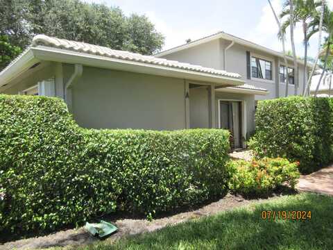 16 Stratford Drive, Boynton Beach, FL 33436