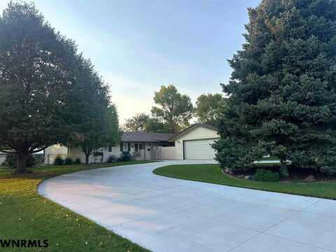 3018 PRIMROSE DR, Scottsbluff, NE 69361