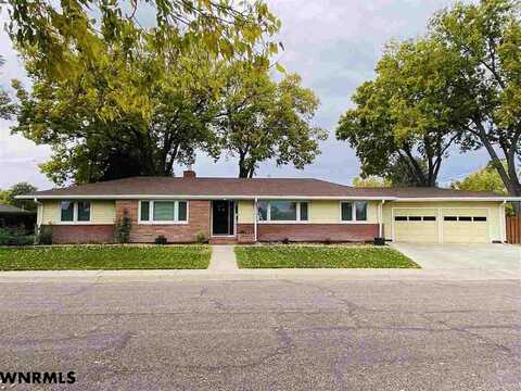 1805 17TH STREET, Gering, NE 69341