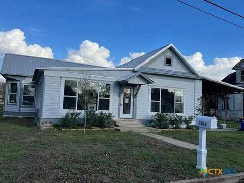 1612 Saint Peter Street, Gonzales, TX 78629