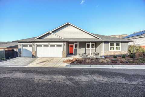 4809 Hathaway Drive, Medford, OR 97504